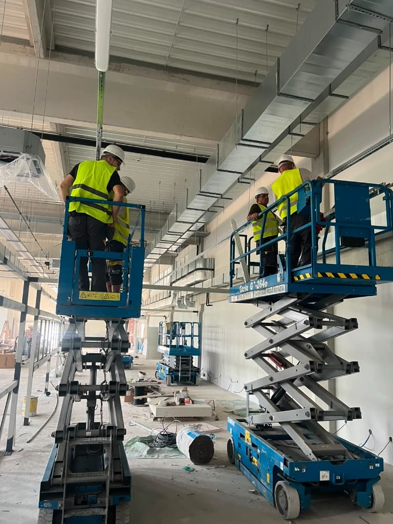 Industrijske instalacije i kablovski regali